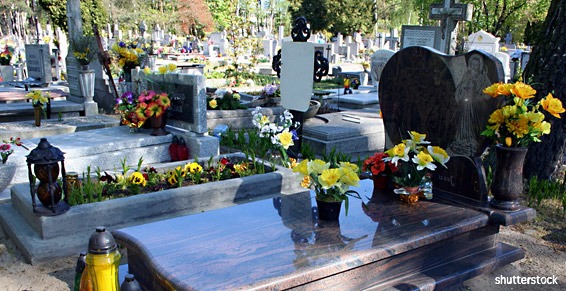 tombes et monuments funéraires